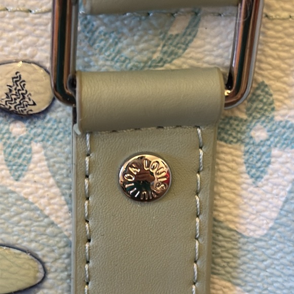 Crossbody - Picture 14 of 16